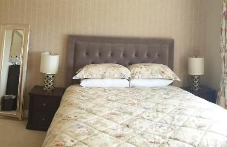 Bed and Breakfast Viewmount Томастаун Экстерьер фото