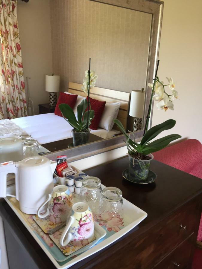 Bed and Breakfast Viewmount Томастаун Экстерьер фото
